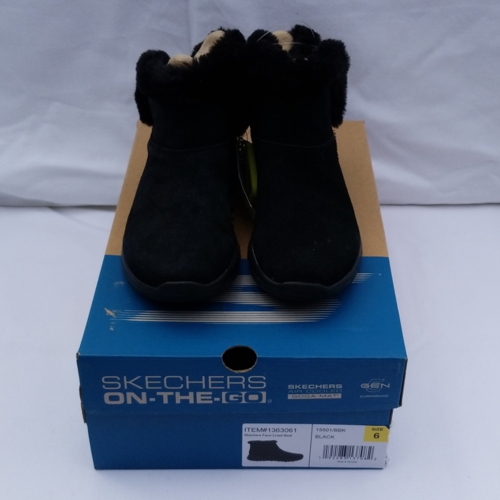 Skechers On- the-Go Boot Black Size 6